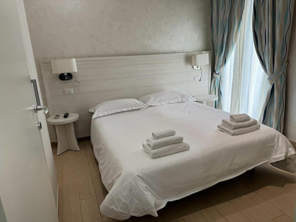 Marina Beach Aparthotel 里米尼 外观 照片