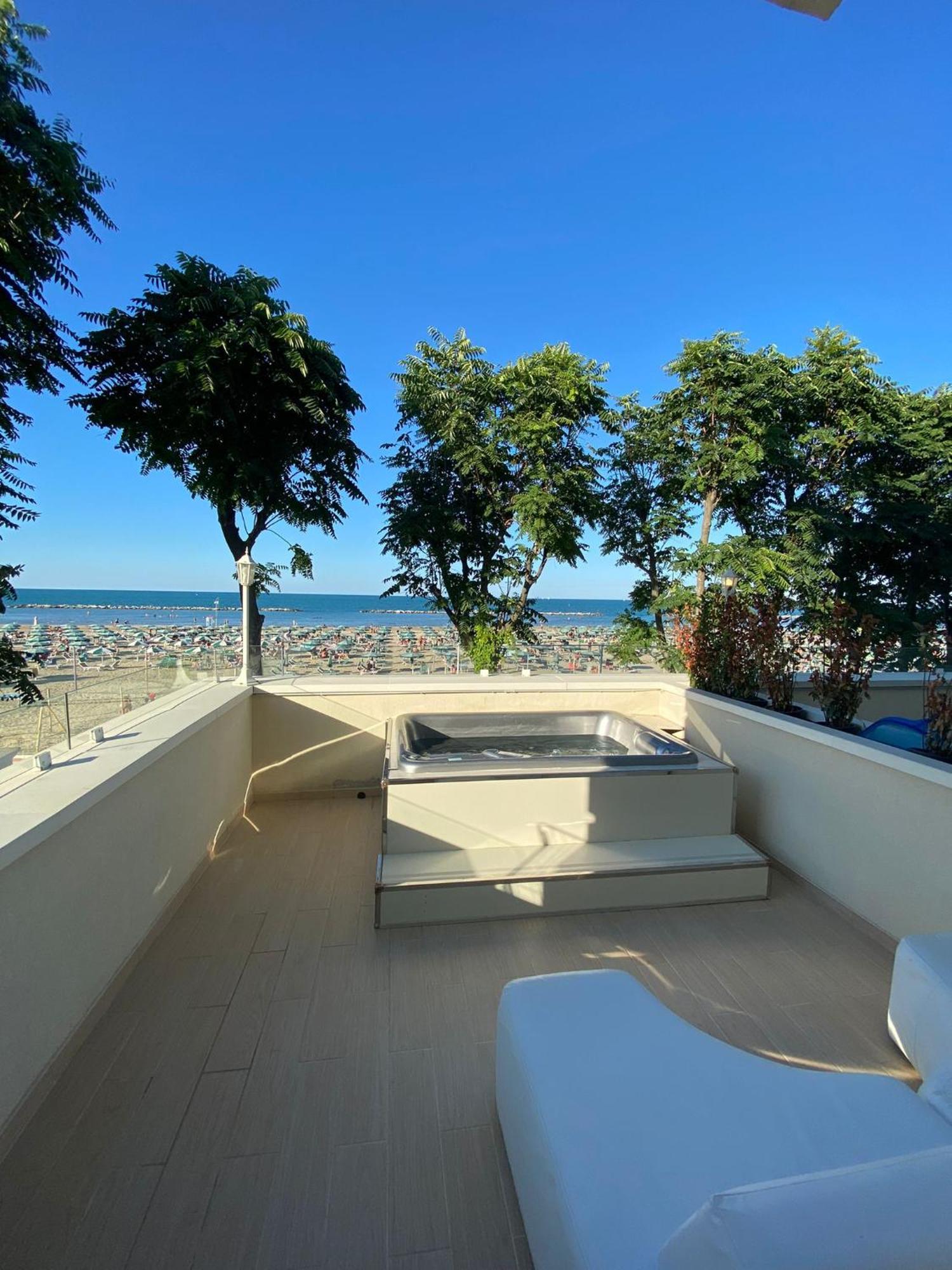Marina Beach Aparthotel 里米尼 外观 照片